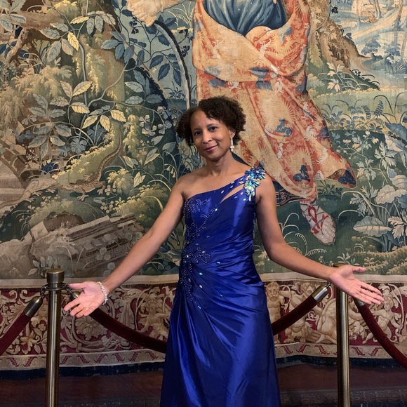 Meet your Posher, Angela - Picture 1 of 1